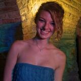 Foto di Francesca, Tutor privato/Aiuto compiti a Terzo